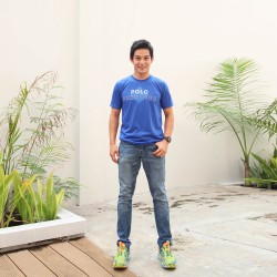 Point Eight Baju Kaos...
