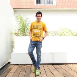 Point Eight Baju Cowok...